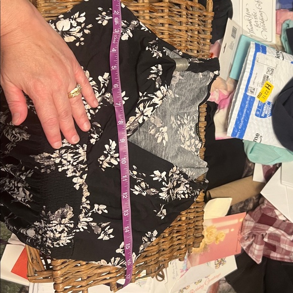 Elegant Black and White Floral Maxi Dress - Picture 6 of 6